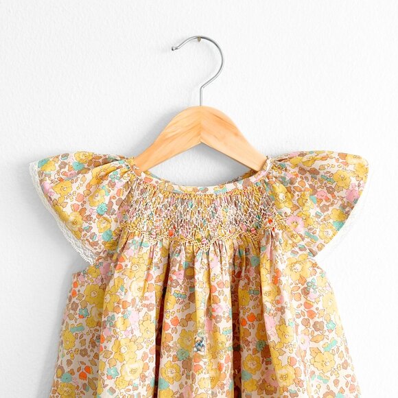 NWT Pretty Girls Smocked Bishop Dress Floral Cute Spring & Summer Casual 9-12M - Picture 3 of 3